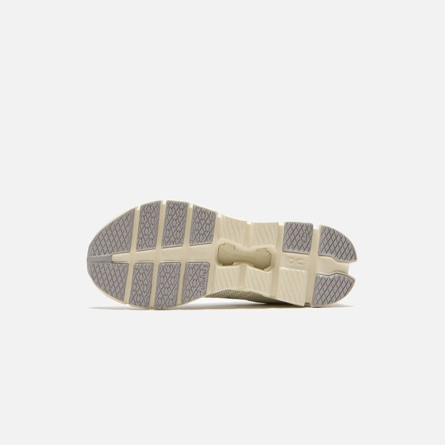 Cream Men Kith On Running Cloud X Z5 Sneakers | 2451-EUOPD