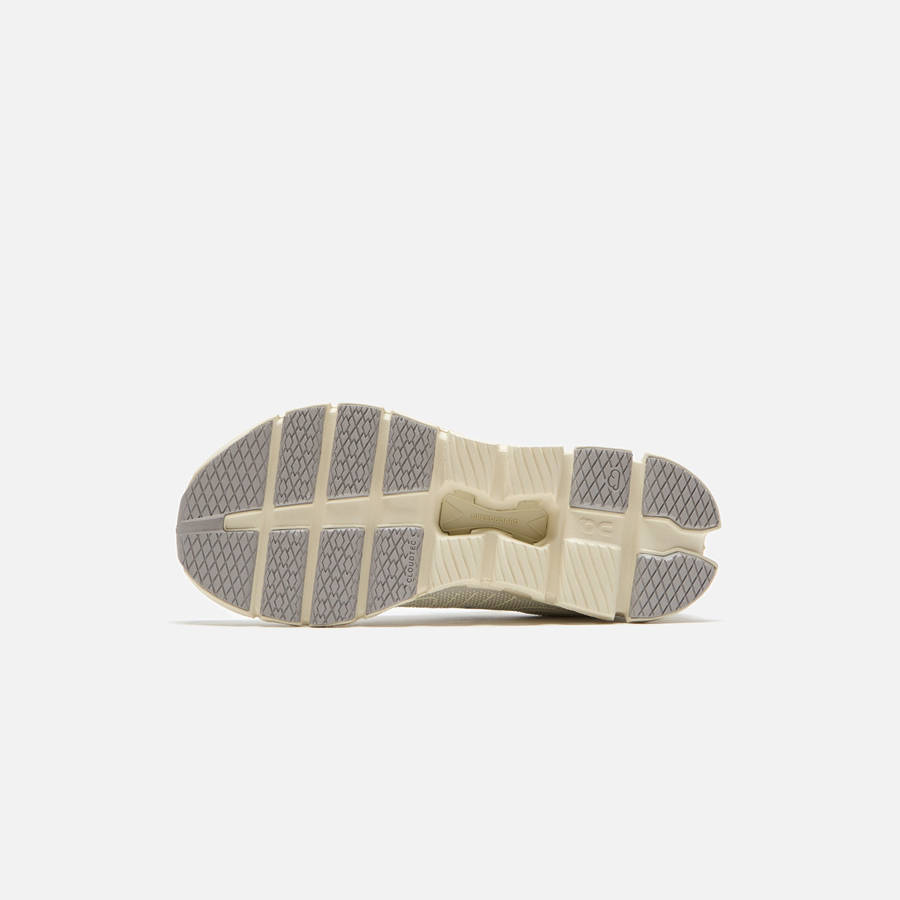 Cream Women Kith On Running Cloud X Z5 Sneakers | 2907-HFCPA