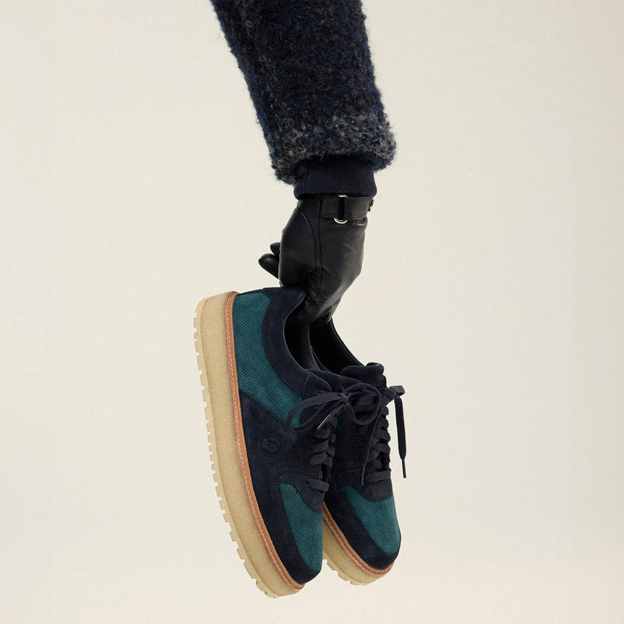 Dark Grey Women Kith 8th St by Ronnie Fieg for Clarks Originals Sandford 2 Sneakers | 1302-SWQYV