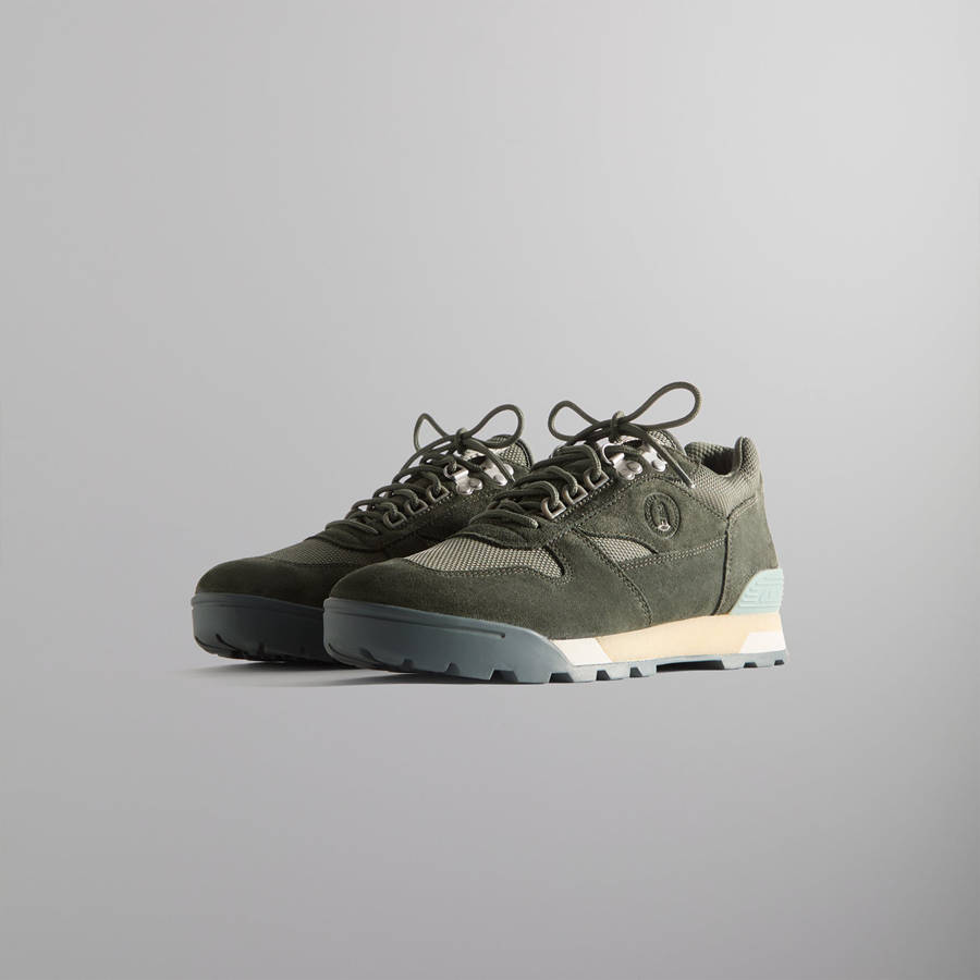 Dark Olive Men Kith 8th St by Ronnie Fieg for Clarks Originals Laddow Sneakers | 6481-QKLYG