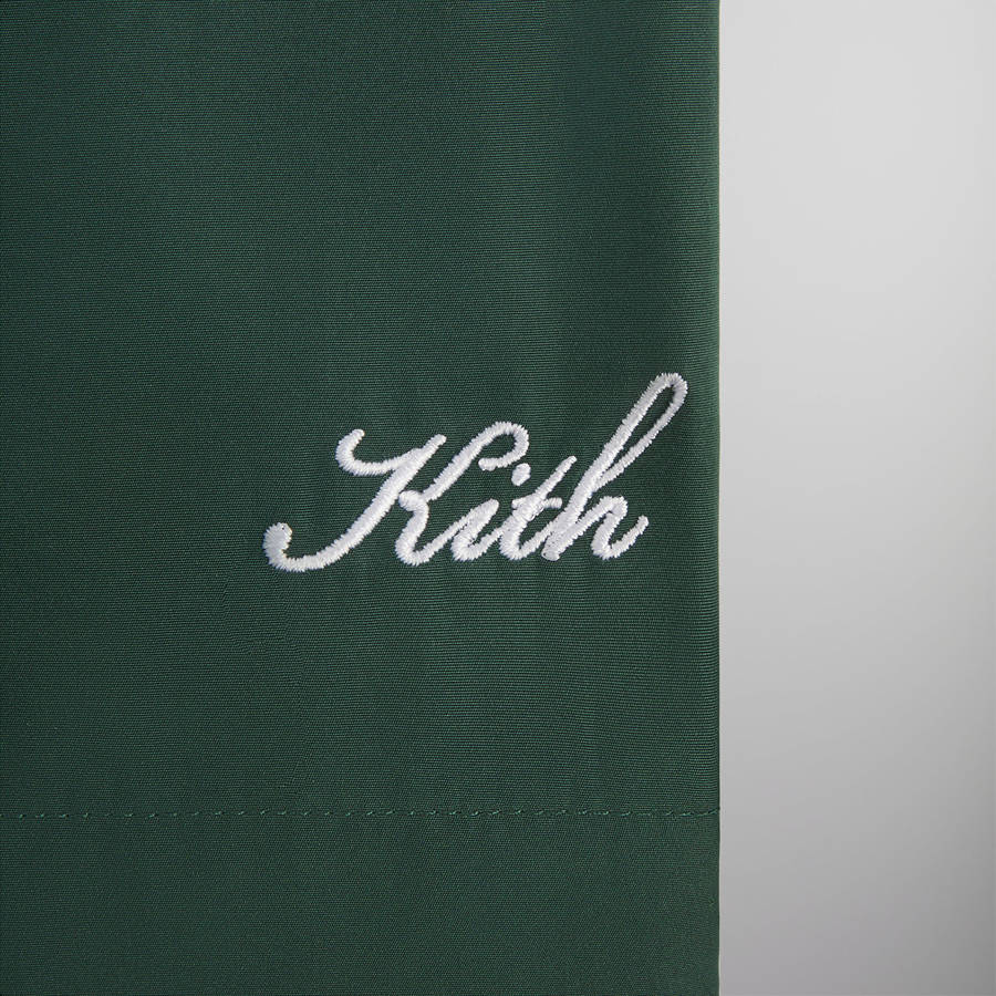 Deep Green Men Kith Transitional Active Shorts | 9712-NUHIM