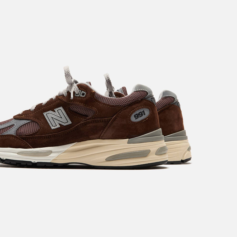 Deep Red Men Kith New Balance Made in UK 991v2 Sneakers | 2510-PVFMU