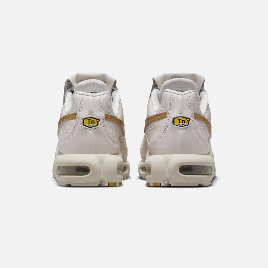 Gold Men Kith Nike Air Max Plus TNPO Sneakers | 4273-TKFVW