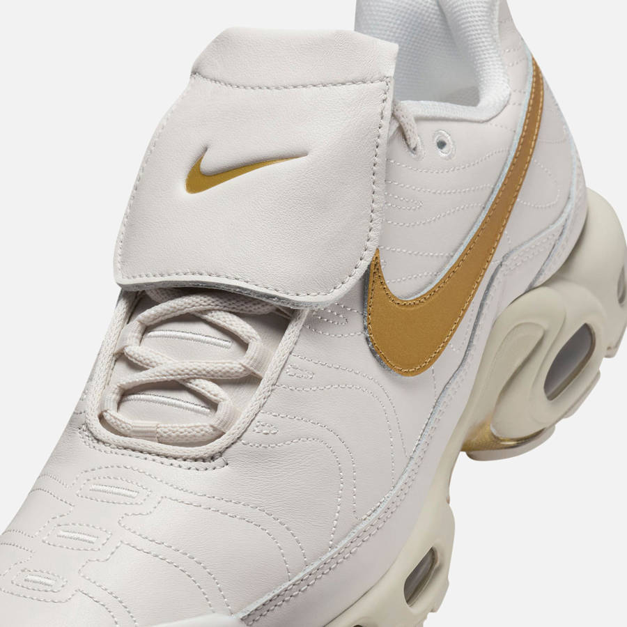 Gold Men Kith Nike Air Max Plus TNPO Sneakers | 4273-TKFVW