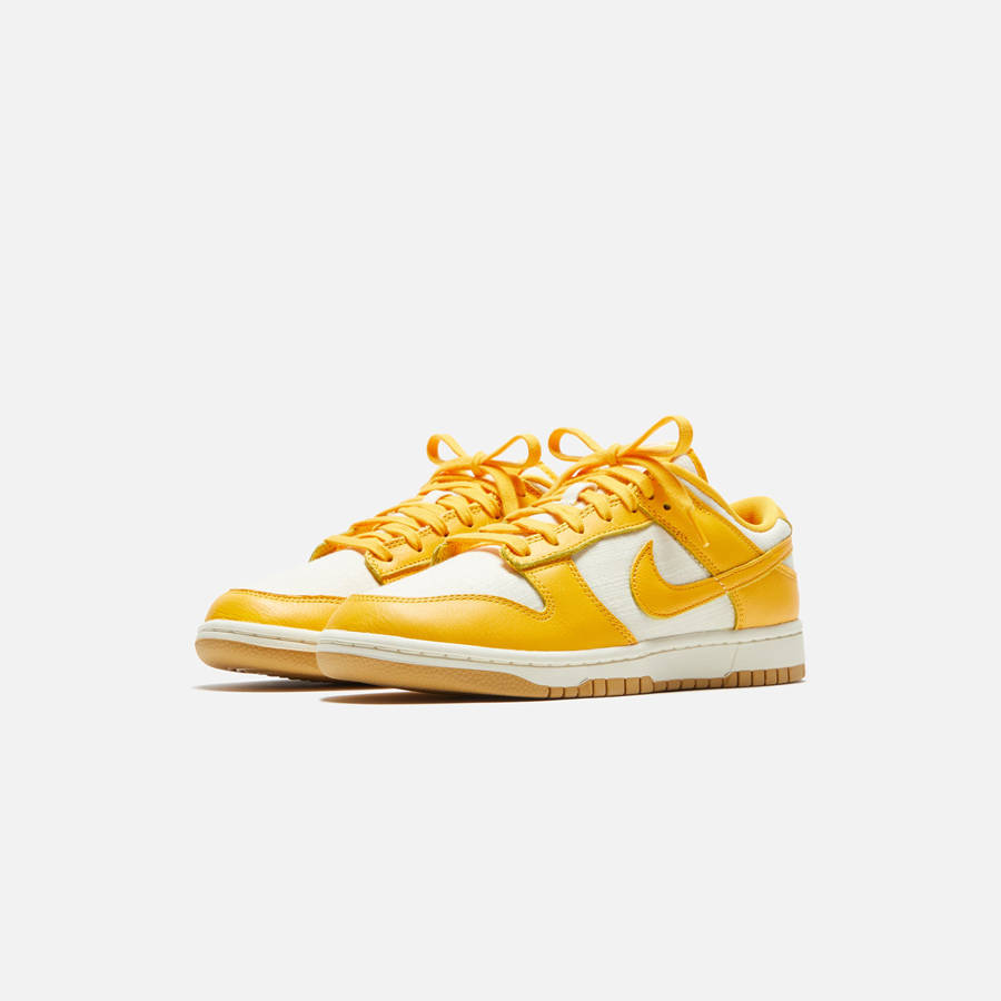 Gold / Yellow / Light Brown Men Kith Nike Dunk Low Retro Sneakers | 1762-WCIPG