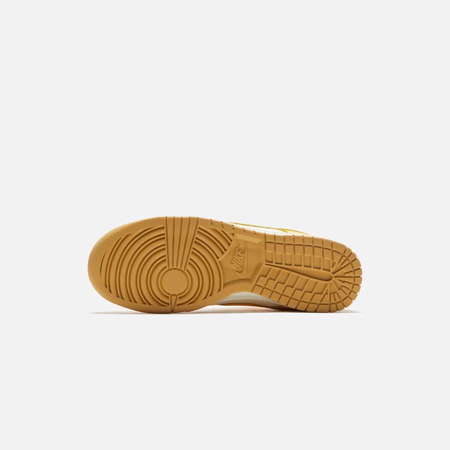 Gold / Yellow / Light Brown Men Kith Nike Dunk Low Retro Sneakers | 1762-WCIPG