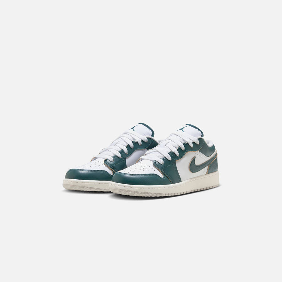 Green Kids' Kith Jordan GS Air Jordan 1 Low SE Sneakers | 8913-FWBRY