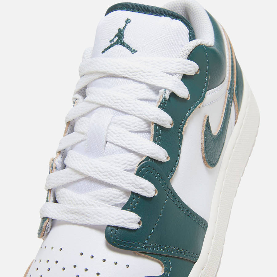 Green Kids' Kith Jordan GS Air Jordan 1 Low SE Sneakers | 8913-FWBRY