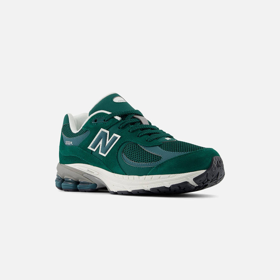Green Kids' Kith New Balance GS 2002R Sneakers | 1507-MGAEY