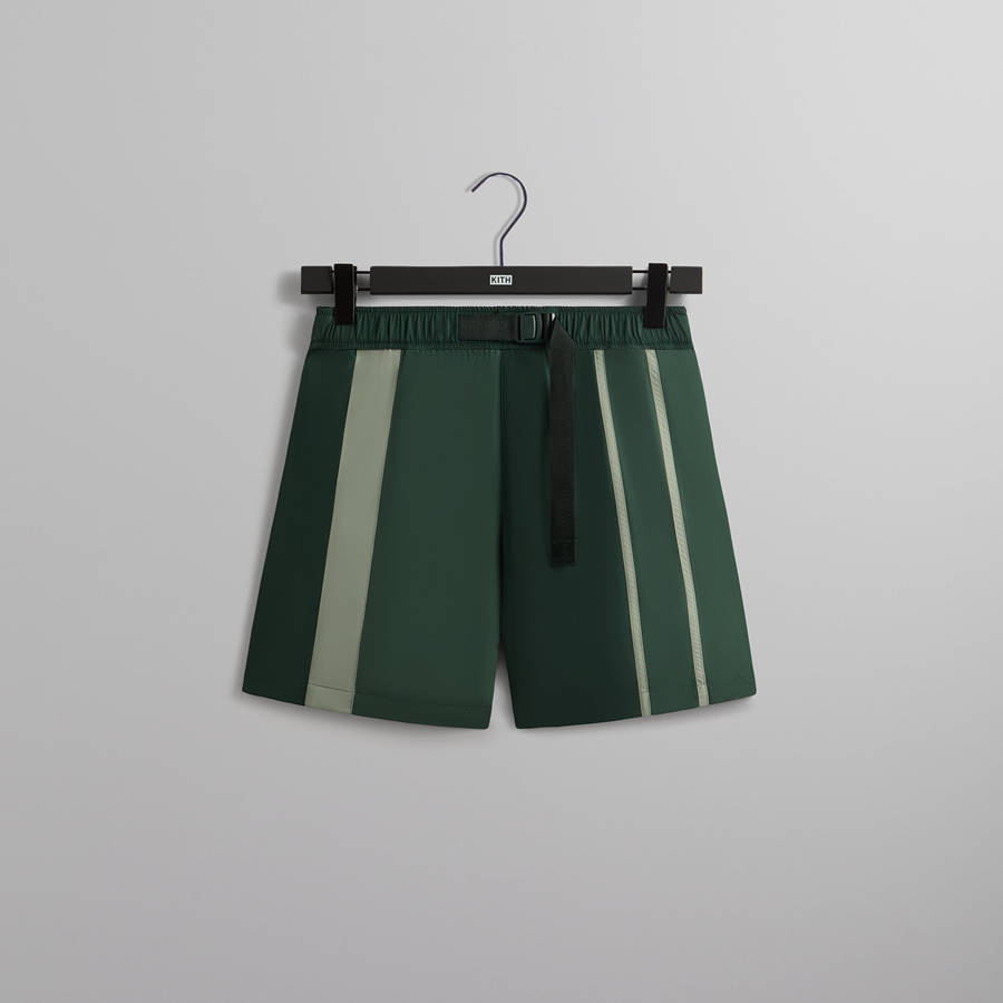 Green Men Kith Transitional Active Mason Shorts | 4509-NAMHF