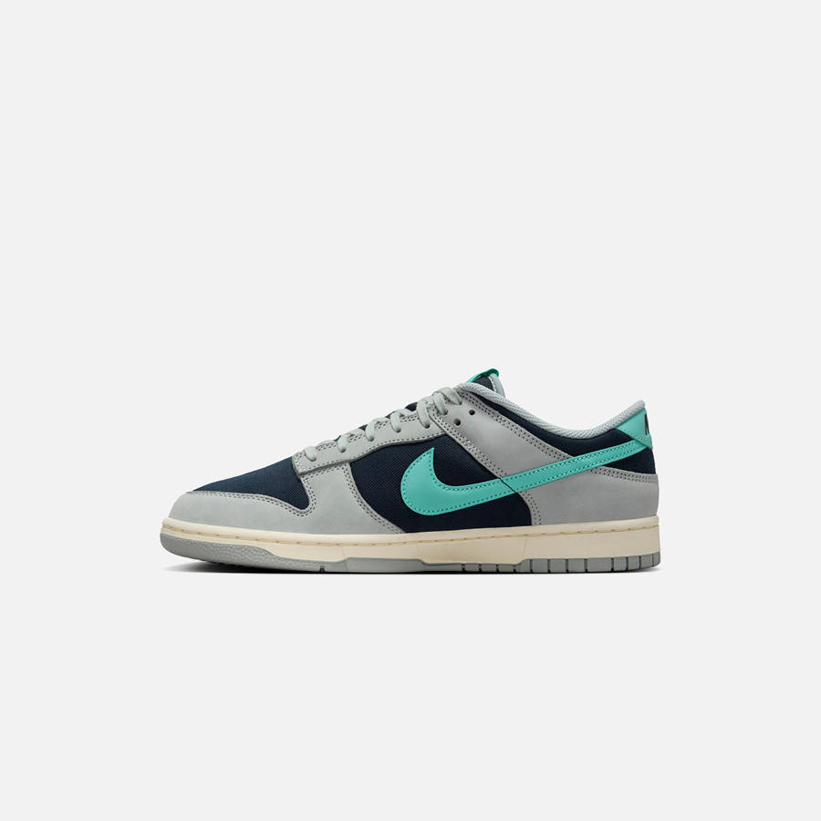 Green / Dark Obsidian Men Kith Nike Dunk Low Retro Premium Sneakers | 1635-BXWLG