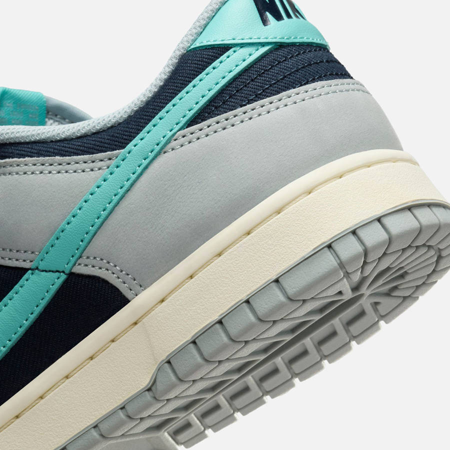 Green / Dark Obsidian Men Kith Nike Dunk Low Retro Premium Sneakers | 1635-BXWLG
