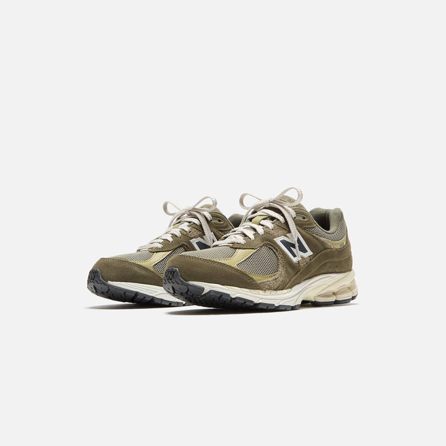 Green / Khaki Men Kith New Balance 2002R Sneakers | 9265-AXUEF