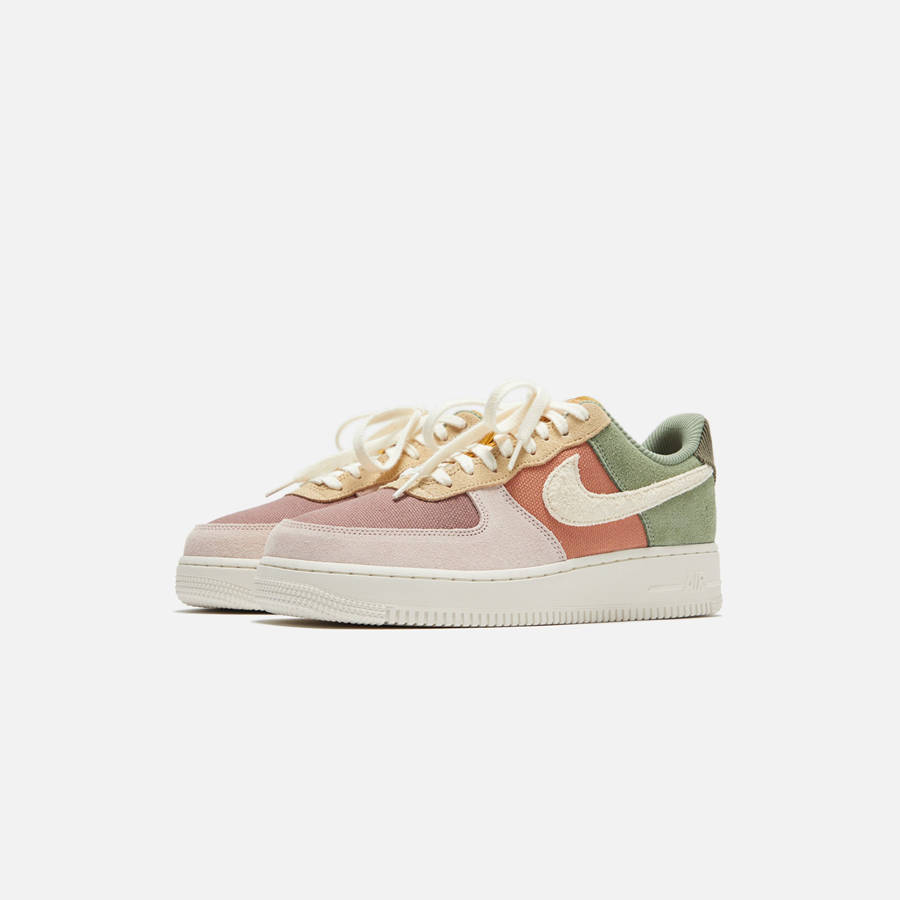 Green / Pink / White Women Kith Nike WMNS Air Force 1 '07 Sneakers | 1037-EUAMR