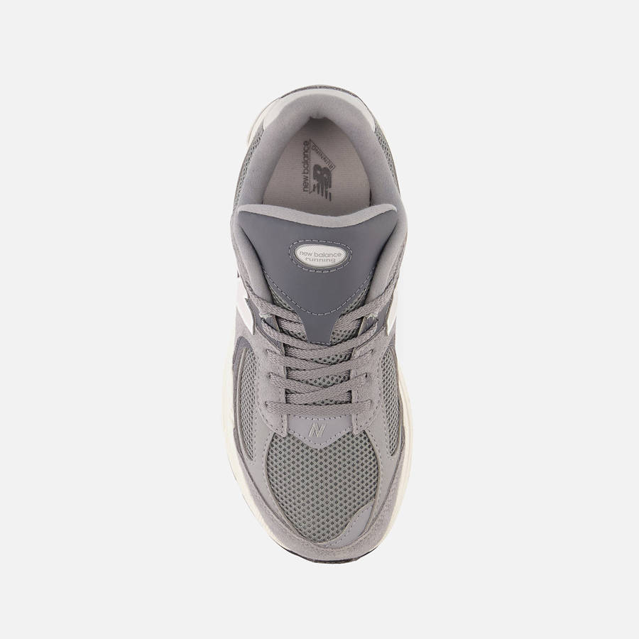 Grey Kids' Kith New Balance GS 2002R Sneakers | 2564-TFESG