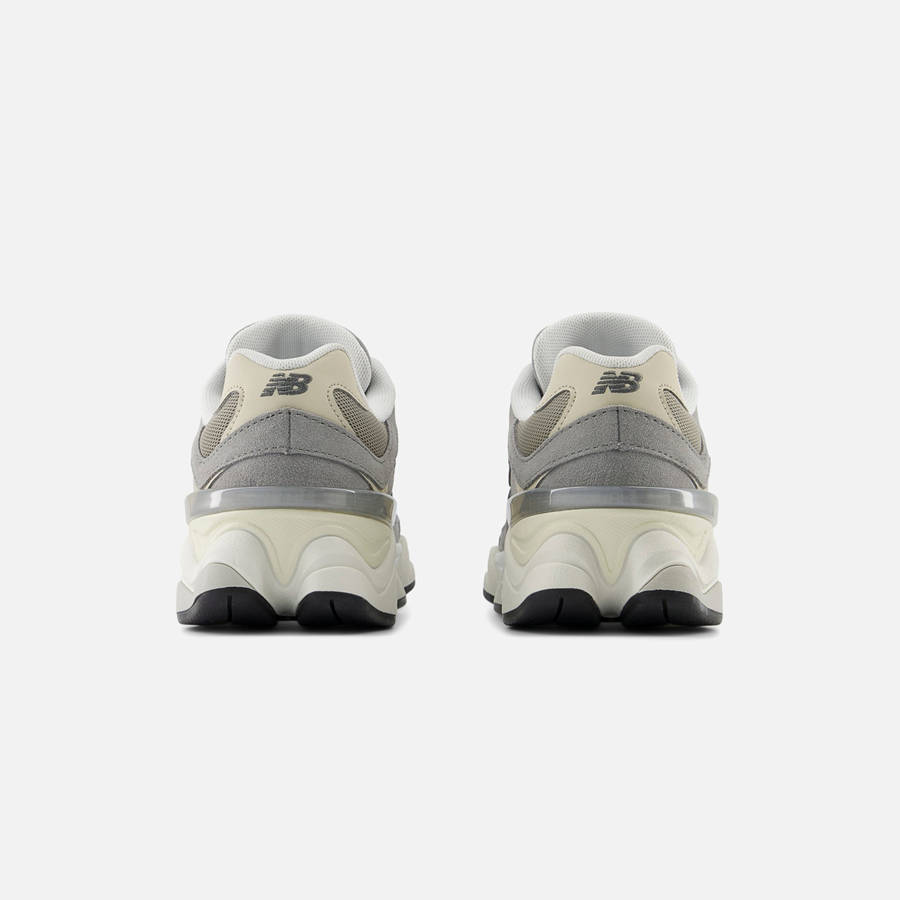 Grey Kids' Kith New Balance GS 9060 Sneakers | 8395-HBIMC
