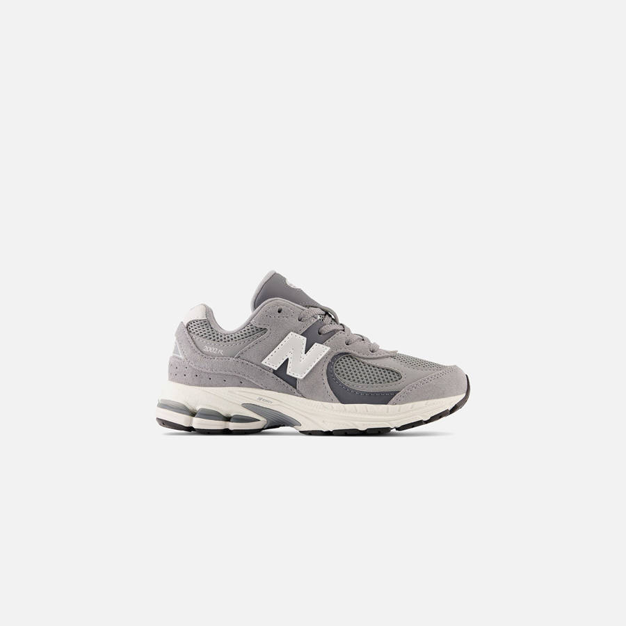Grey Kids' Kith New Balance Pre-School 2002 Sneakers | 3698-CHADI