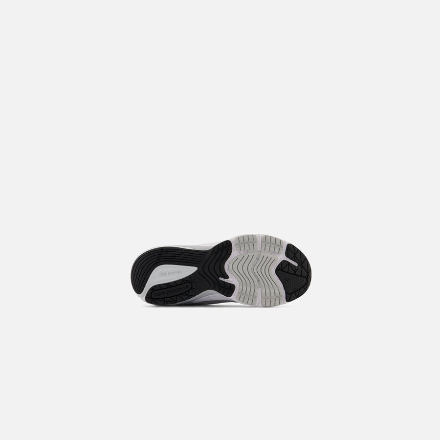 Grey Kids' Kith New Balance Pre-School 990v6 Sneakers | 5879-LJWBF