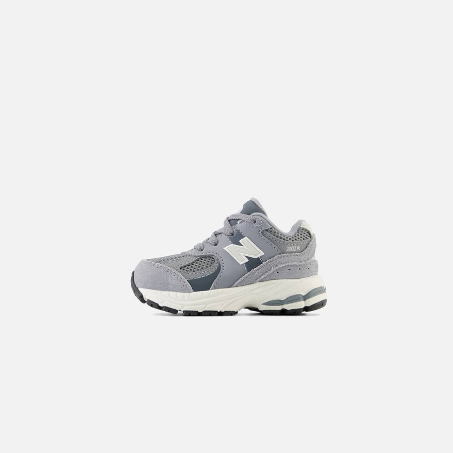 Grey Kids' Kith New Balance TD 2002R Sneakers | 0678-OASIZ