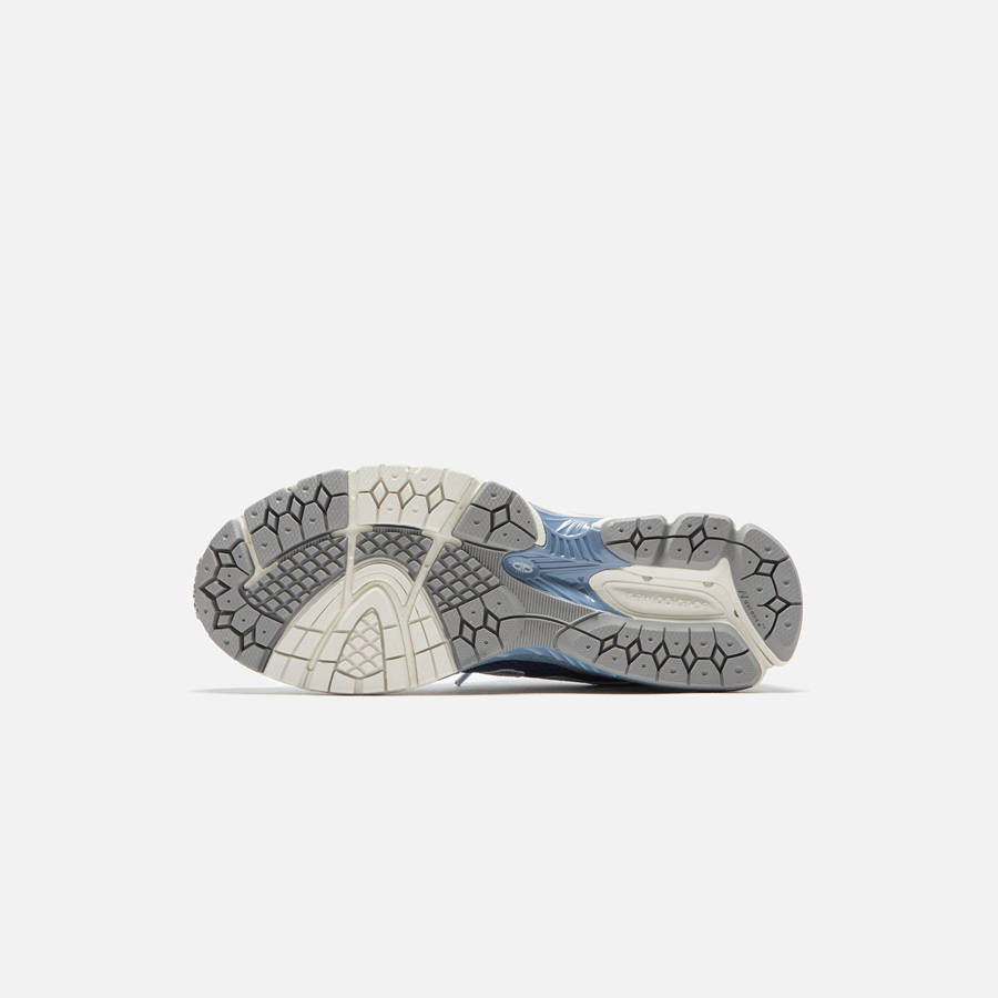 Grey Men Kith New Balance 860v2 Sneakers | 7823-KHYJT