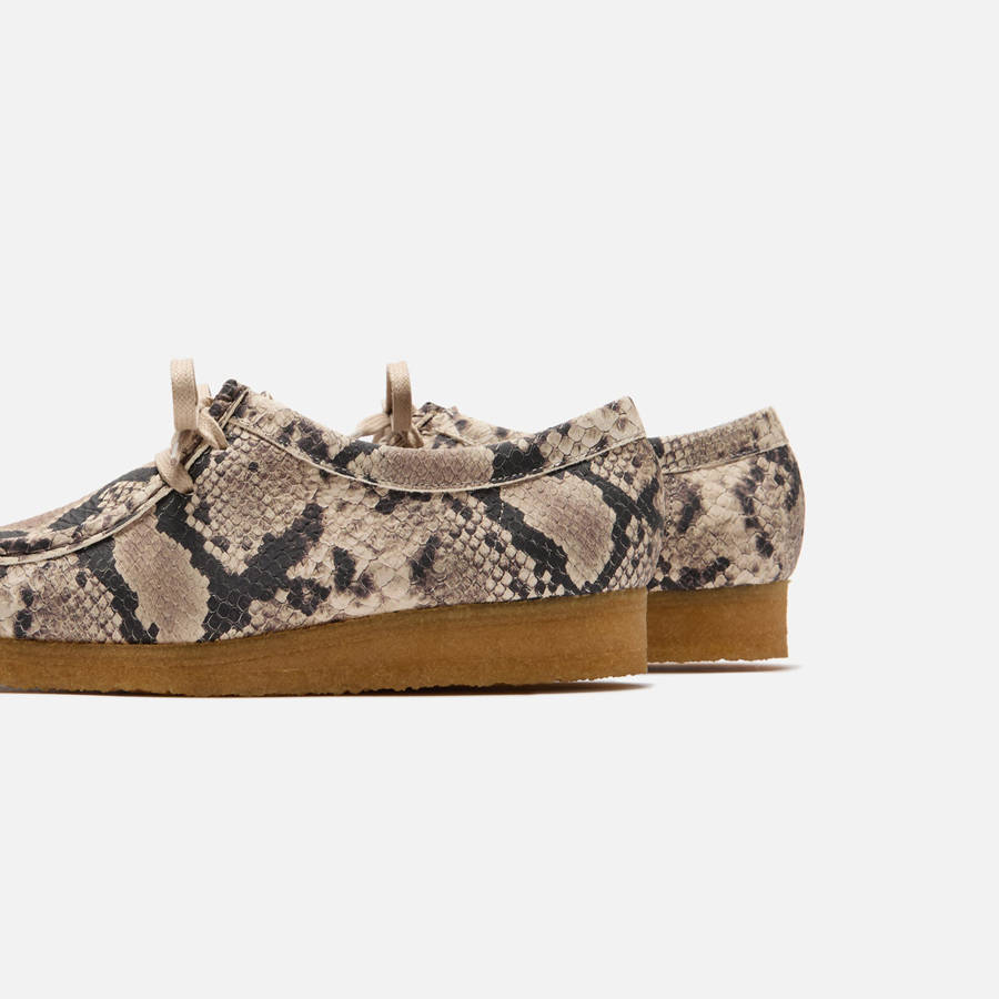 Grey Women Kith Clarks Wallabee Snake Leather Boots | 9825-LBSEI