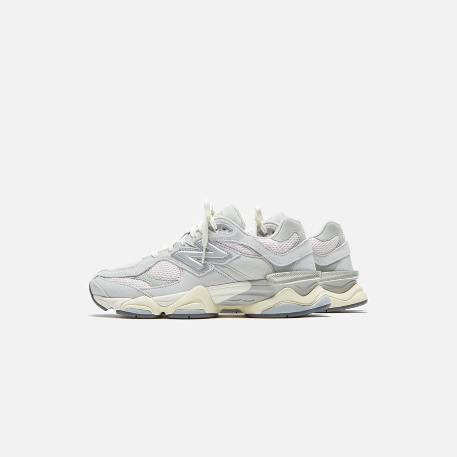 Grey Women Kith New Balance 9060 Sneakers | 5820-ZHULK