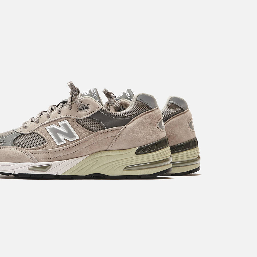 Grey Women Kith New Balance WMNS Made in UK 991 Sneakers | 4538-LESUO