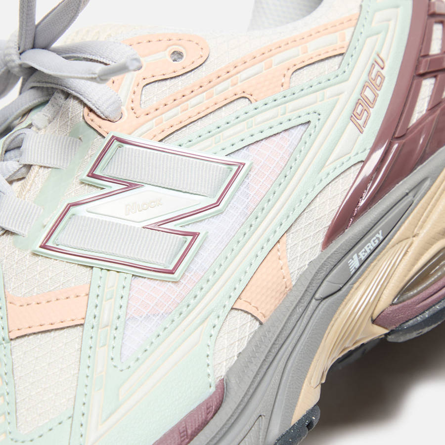 Grey / Beige Men Kith New Balance 1906N Sneakers | 2940-YJUHT