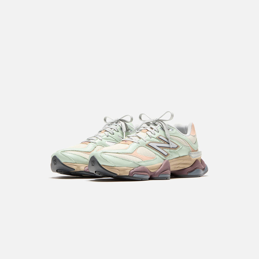 Grey / Beige / Dark Rose Men Kith New Balance 9060 Sneakers | 5627-IZPFN