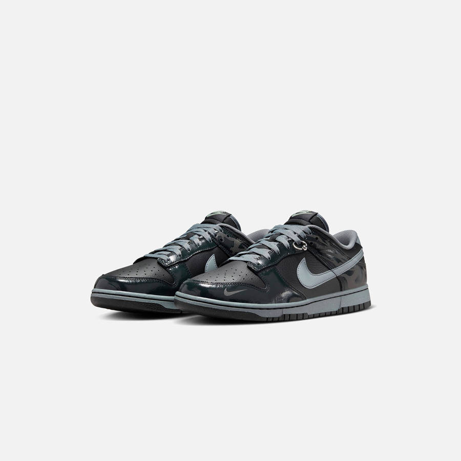 Grey / Black Men Kith Nike Dunk Low Sneakers | 4913-VGQNJ