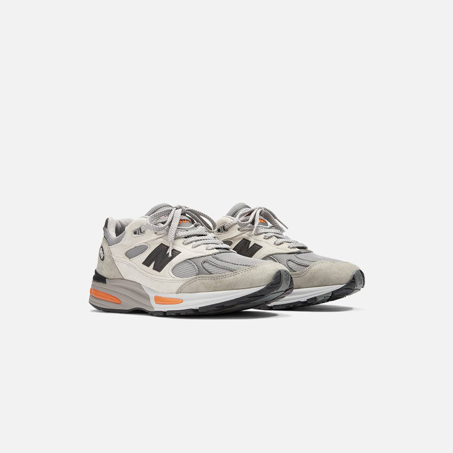Grey / Orange Men Kith New Balance Made in UK 991v2 Sneakers | 2713-FQPGW