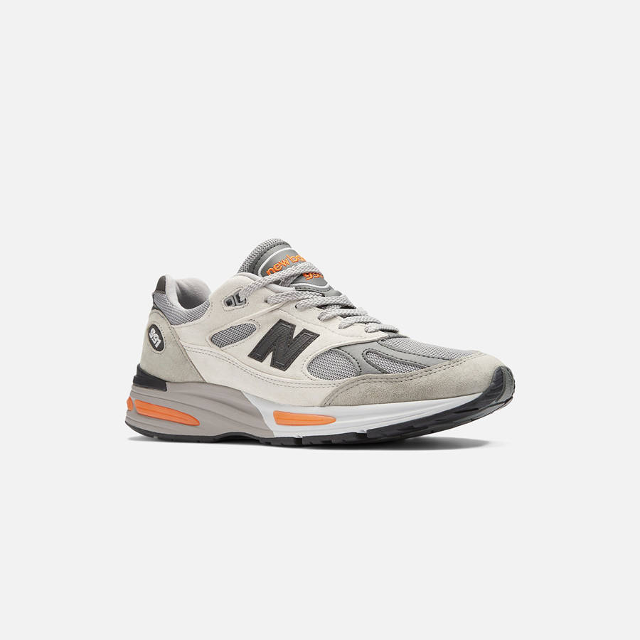 Grey / Orange Men Kith New Balance Made in UK 991v2 Sneakers | 2713-FQPGW