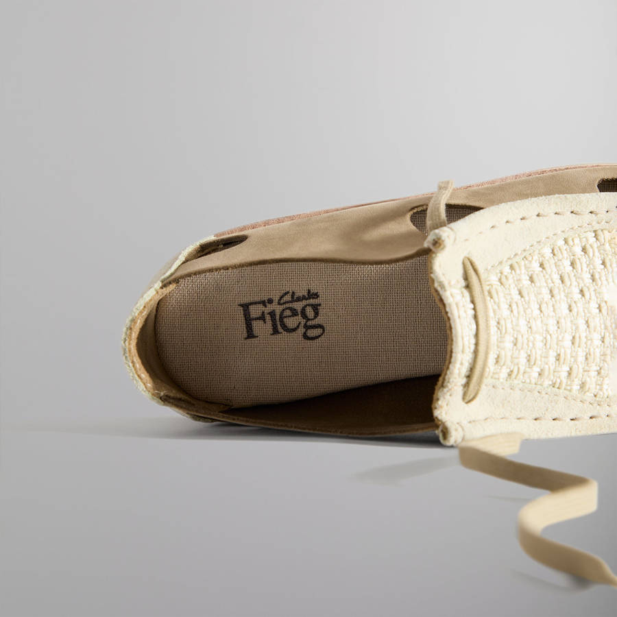 Khaki Men Kith 8th St by Ronnie Fieg for Clarks Originals Brixham Sandals | 8495-XWAYG