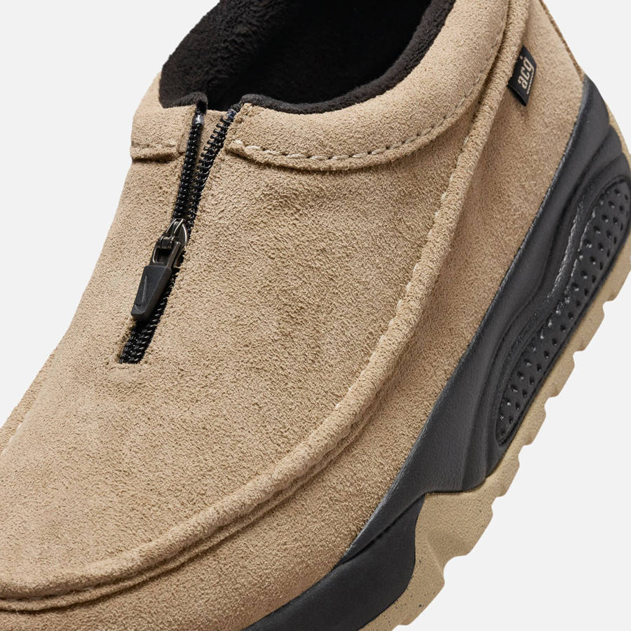 Khaki / Black Men Kith Nike ACG Izy Sneakers | 5308-WPUIH