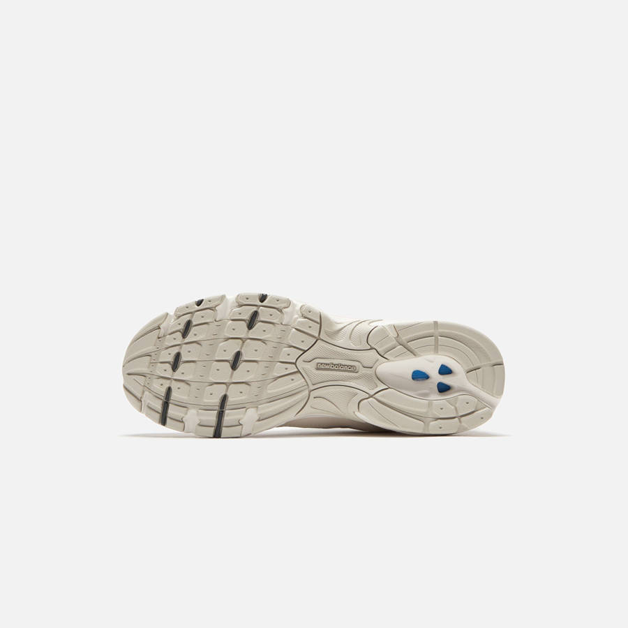 Light Blue Men Kith New Balance 530 Sneakers | 3891-CONYV