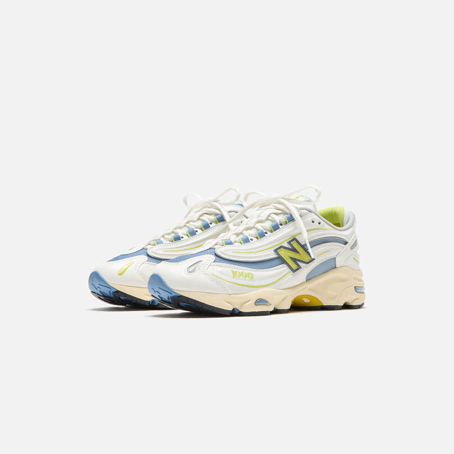 Light Blue Men Kith New Balance M1000 Sneakers | 3904-NCRLZ
