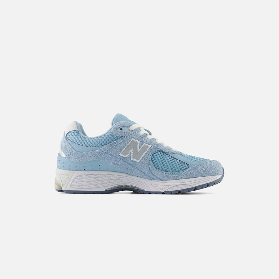 Light Blue / White Men Kith New Balance 2002R Sneakers | 0248-OBTCJ