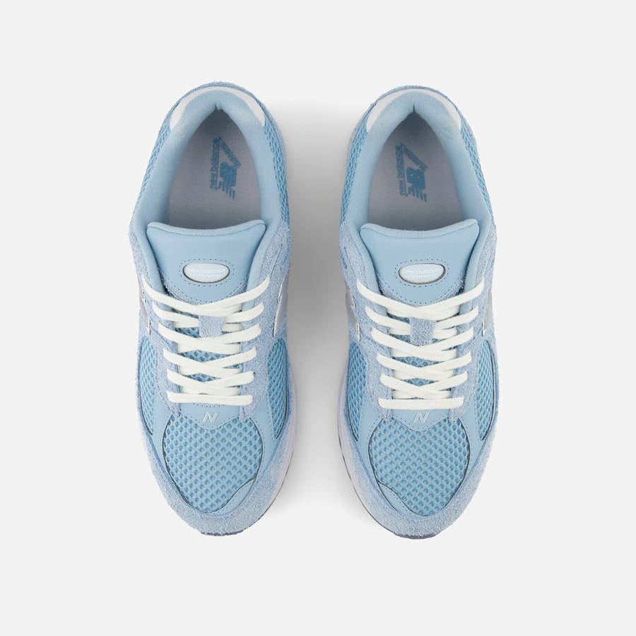 Light Blue / White Men Kith New Balance 2002R Sneakers | 0248-OBTCJ