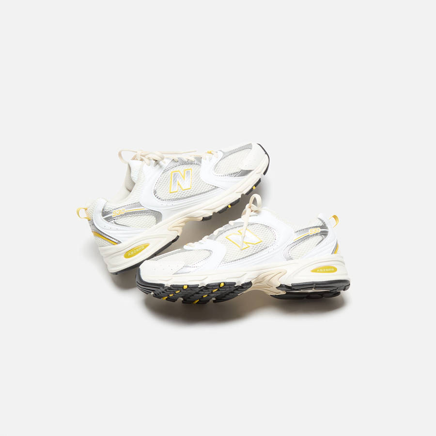 Light Blue / White / Lemon Men Kith New Balance 530 Sneakers | 6037-THVIY