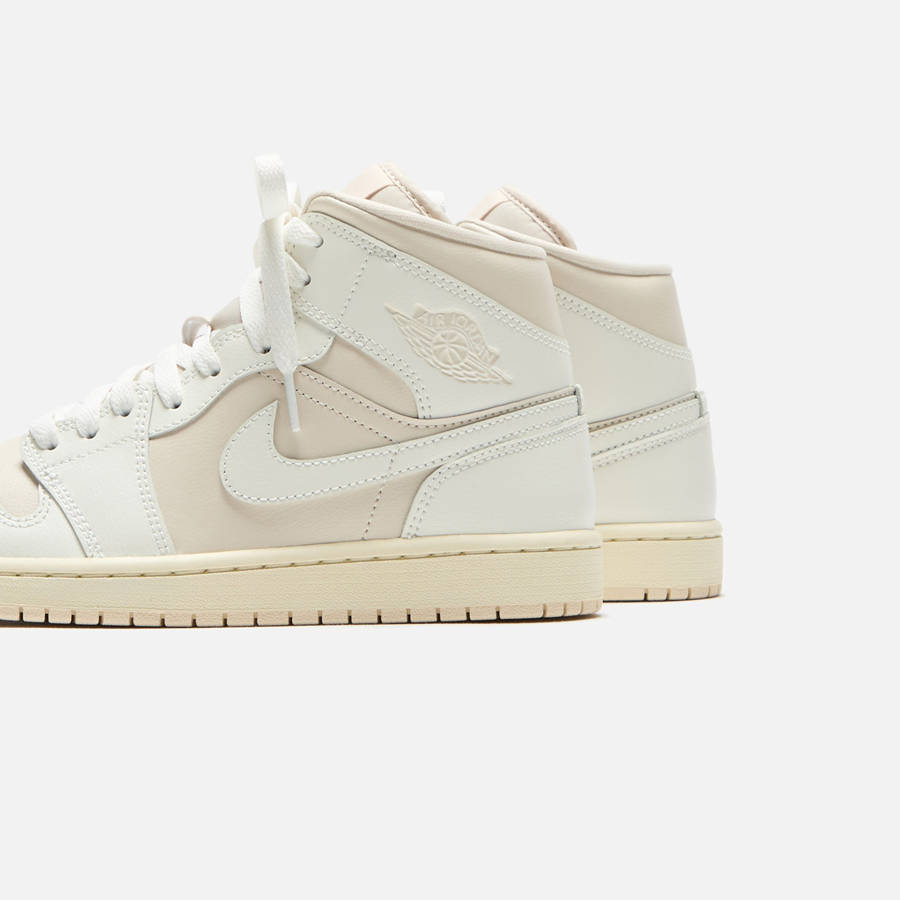 Light Brown Women Kith Jordan WMNS Air Jordan 1 Mid Sneakers | 1327-YSOVA