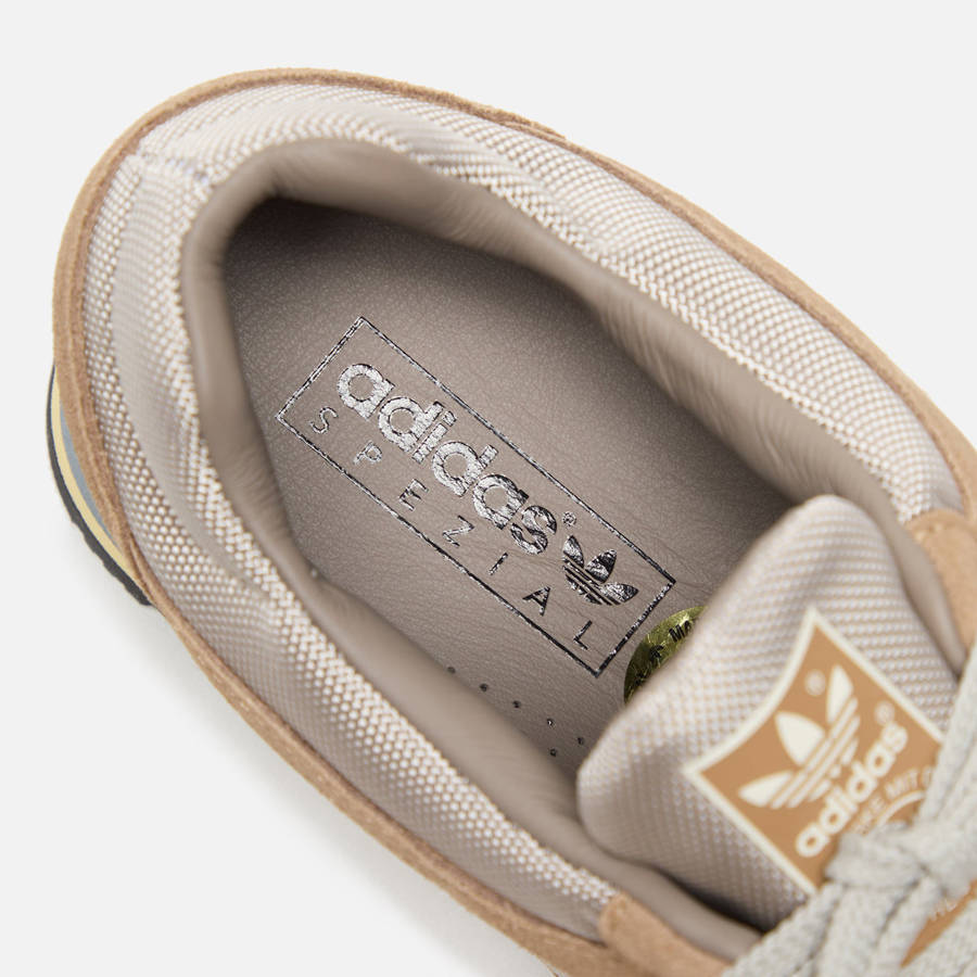 Light Brown / Grey Men Kith adidas x CP Company Helvellyn Spzl Sneakers | 0183-MRCQU