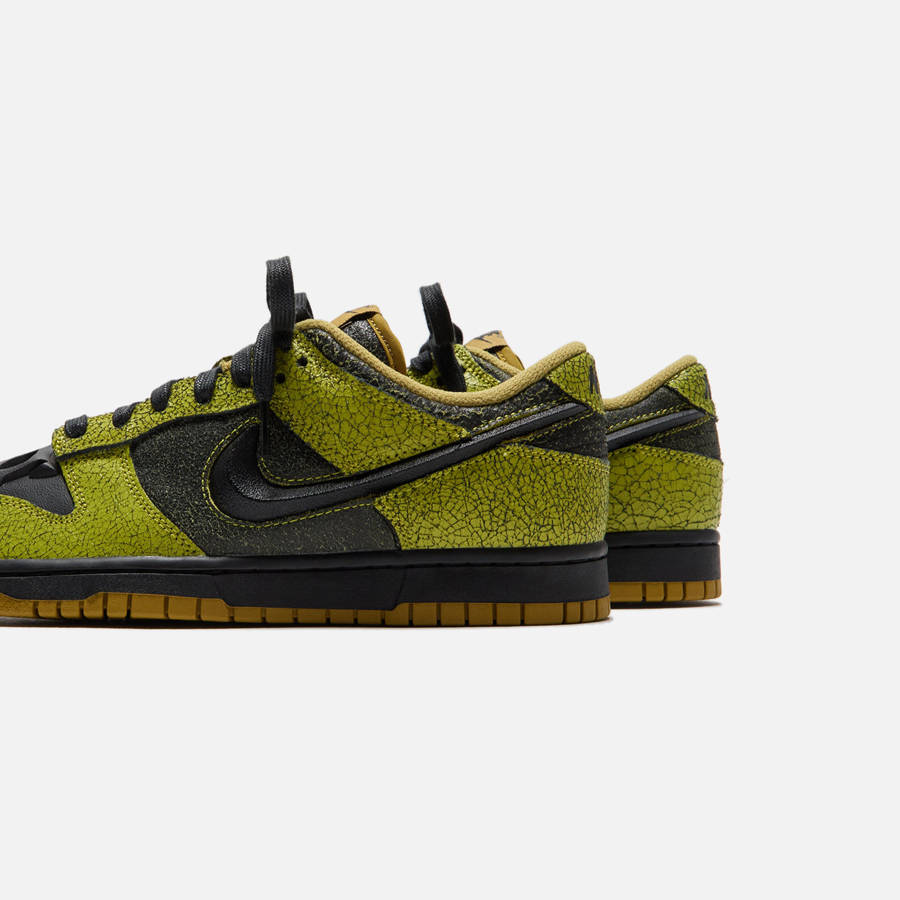 Light Green / Black / Yellow Men Kith Nike Dunk Low Retro QS Sneakers | 2451-EIQRH