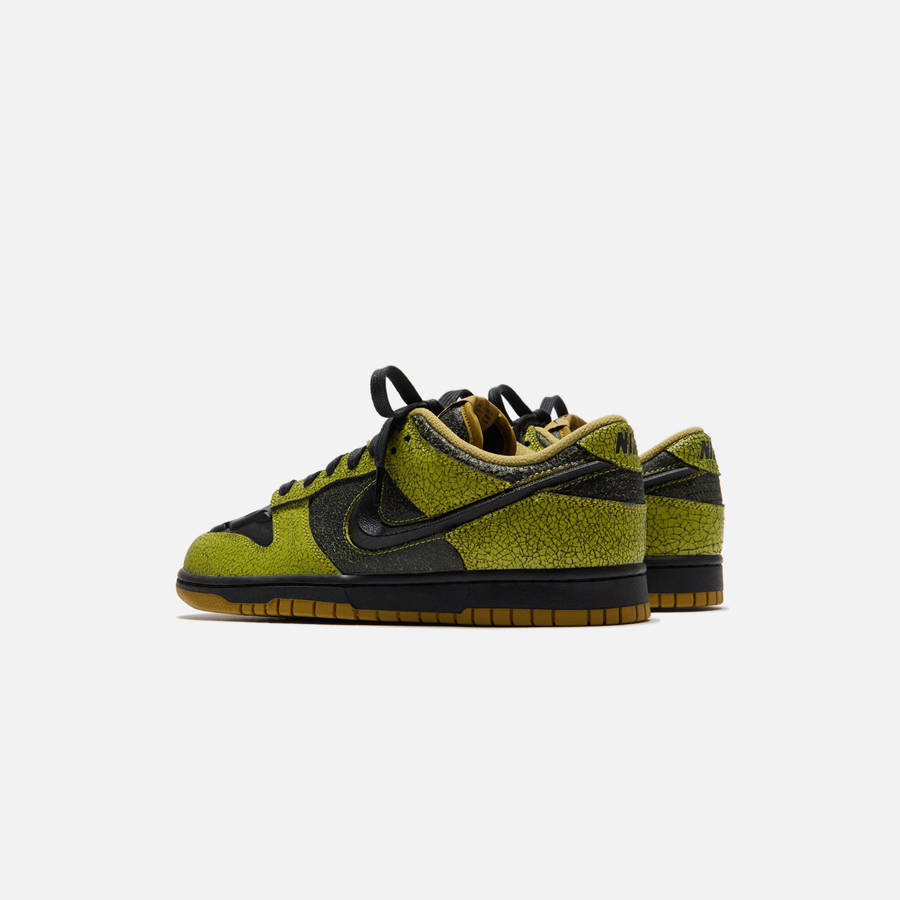 Light Green / Black / Yellow Men Kith Nike Dunk Low Retro QS Sneakers | 2451-EIQRH