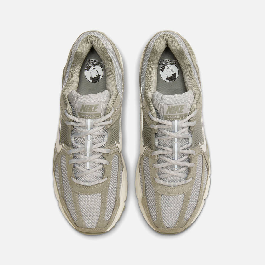 Light Grey Men Kith Nike Zoom Vomero 5 Sneakers | 9761-QUHZW