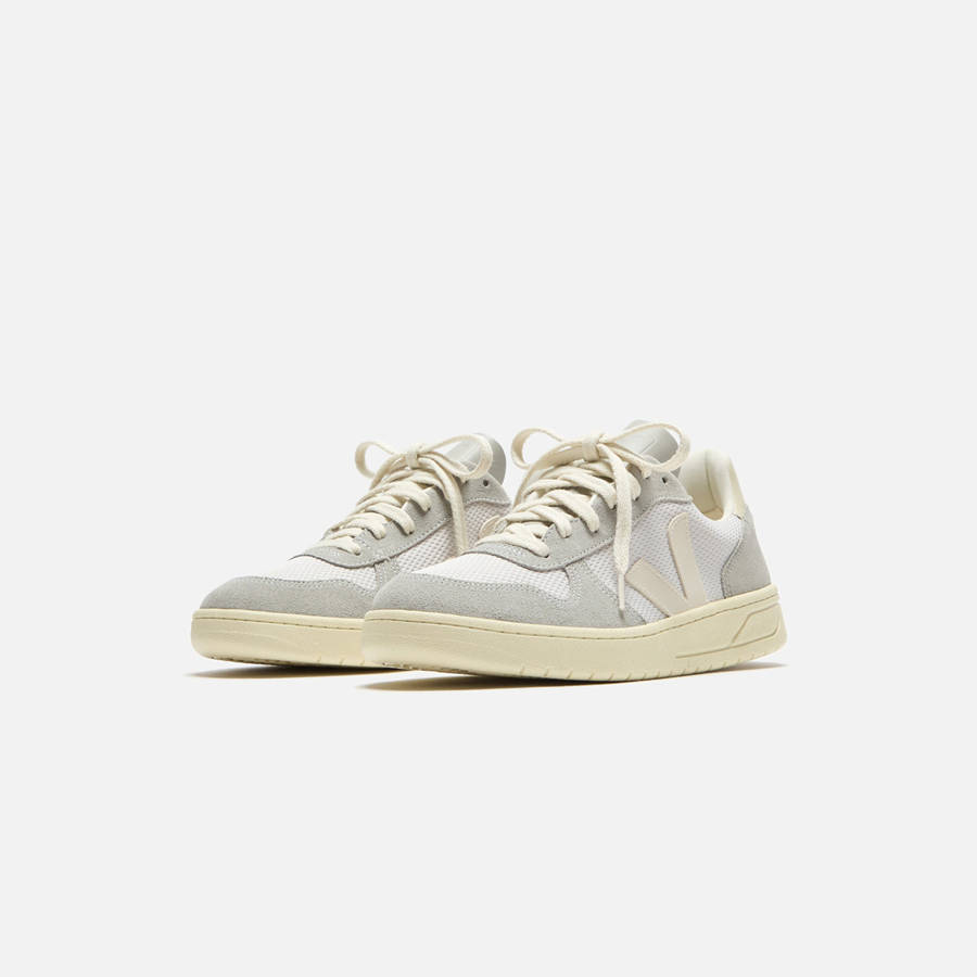 Light Grey Men Kith Veja V-10 Sneakers | 0328-CEAXT