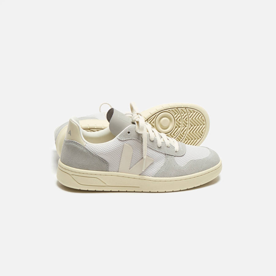 Light Grey Men Kith Veja V-10 Sneakers | 0328-CEAXT
