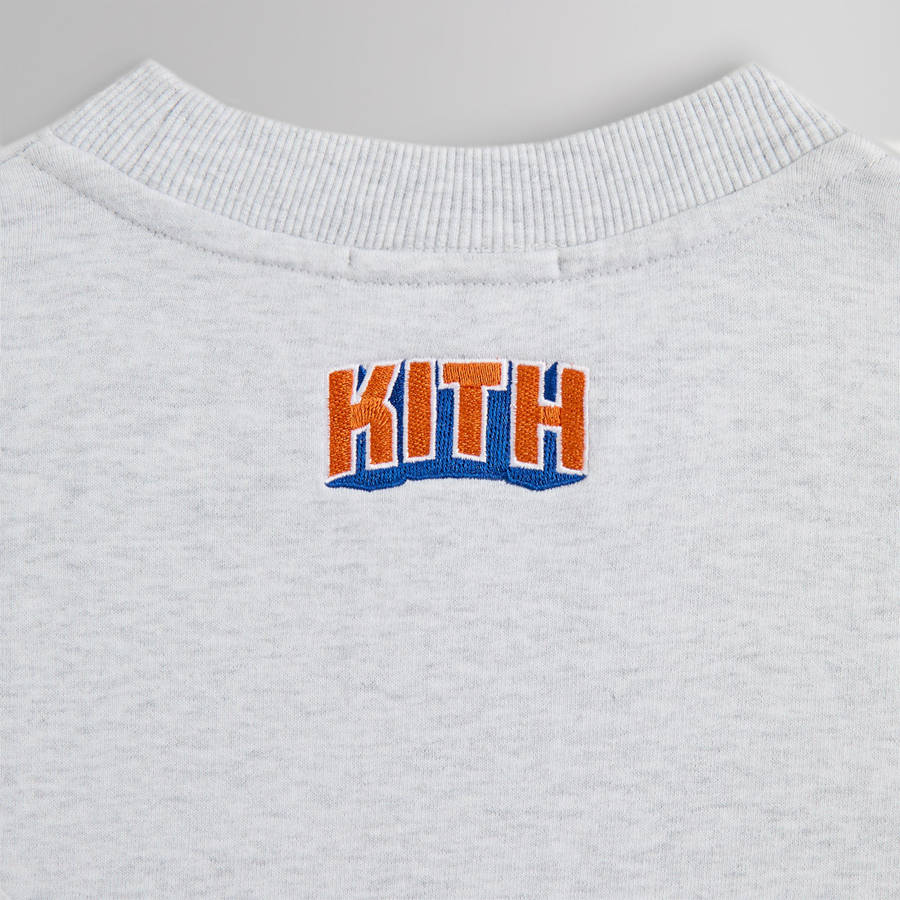 Light Grey Men Kith for the New York Knicks Showtime Vintage Nelson Crewneck Sweatshirts | 8176-GKHET