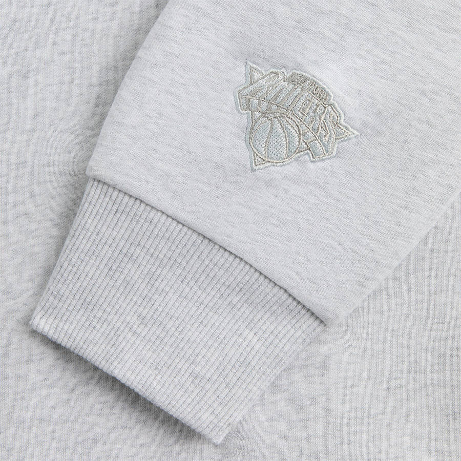 Light Grey Men Kith for the New York Knicks Laurel Vintage Nelson Crewneck Sweatshirts | 7431-VYMPG