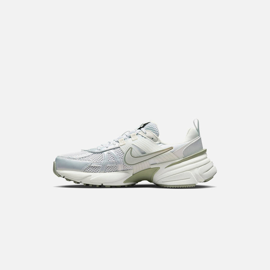 Light Silver / White Women Kith Nike WMNS V2K Run Sneakers | 3528-KZPJB