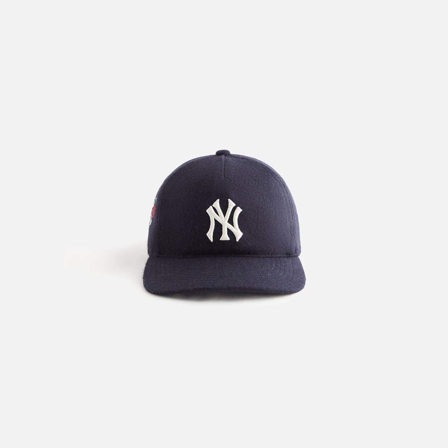 Navy Kids' Kith and '47 for the New York Yankees Hitch Snapback Headwear | 9517-TQZIV